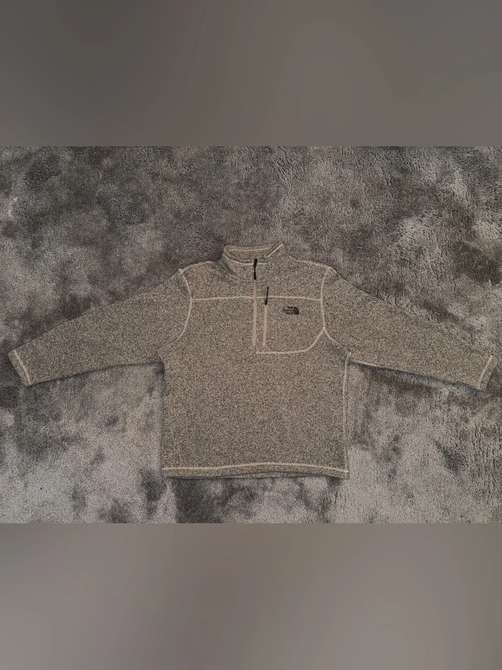 The North Face Men’s Heather Grey Quarter-Zip Fleece Pullover